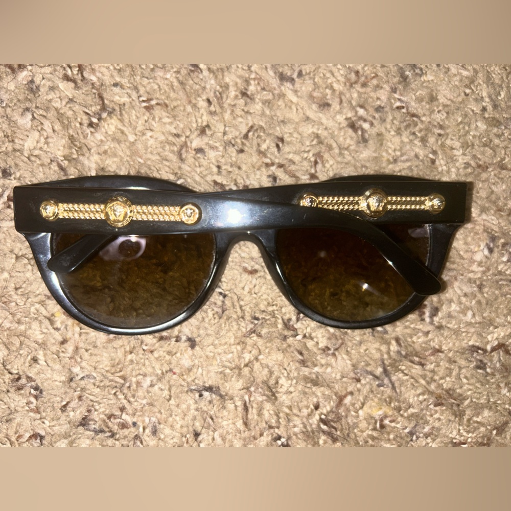 Versace Cat Eye women’s polarized sunglasses